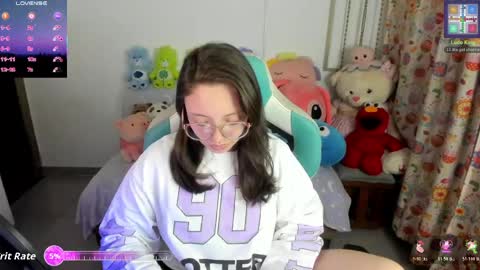 Snapshot of aria_alaia chatting on 05-13-26, 01:47 Linda online show from 05-13-26, 01:47