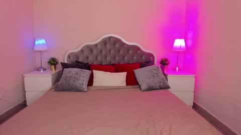 Snapshot of aria_blisss chatting on 09-17-25, 01:40 aria_blisss online show from 09-17-25, 01:40