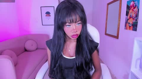 Snapshot of aria_brown_19 chatting on 01-19-25, 04:57    ARIA    online show from 01-19-25, 04:57