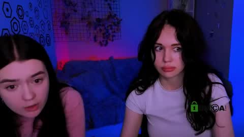 Aria online show from 04-27-26, 07:23