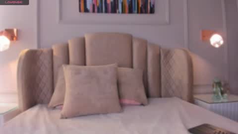Snapshot of aria_greco chatting on 01-11-25, 02:52 Aria online show from 01-11-25, 02:52