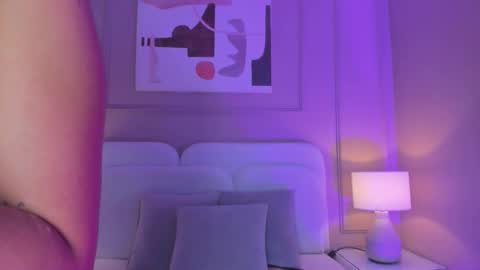 Snapshot of aria_greco chatting on 09-16-25, 03:40 Aria online show from 09-16-25, 03:40