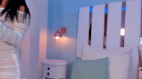 Snapshot of aria_hart chatting on 10-09-25, 12:14 Aria online show from 10-09-25, 12:14