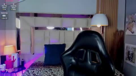 Aria Jones online show from 05-04-26, 09:11