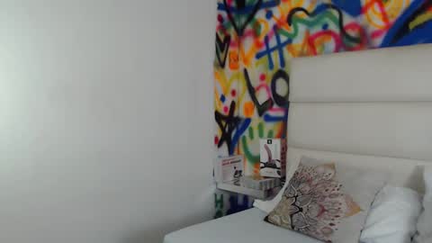 aria online show from 02-09-25, 03:32