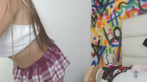 aria online show from 02-12-25, 03:05