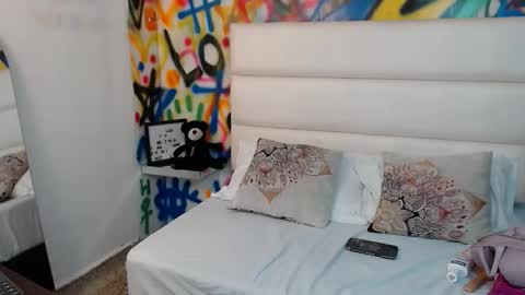 aria online show from 11-30-25, 10:30