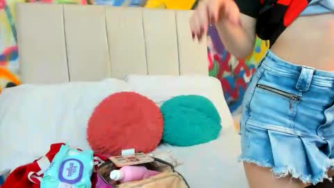 Snapshot of aria_martiin chatting on 03-16-26, 12:20 aria online show from 03-16-26, 12:20