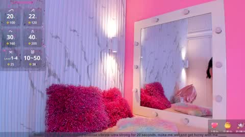 Aria Millers  online show from 12-20-24, 08:55