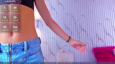 Aria Millers  online show from 01-08-25, 07:13