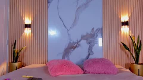 Aria Millers  online show from 02-22-25, 11:35