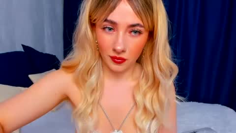 aria_montclair online show from 04-19-26, 05:07