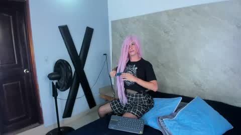 Snapshot of aria_skyee chatting on 04-24-26, 01:02 aria_skyee online show from 04-24-26, 01:02