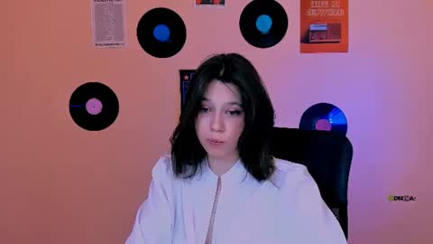 aria_wild_ online show from 06-20-26, 07:16
