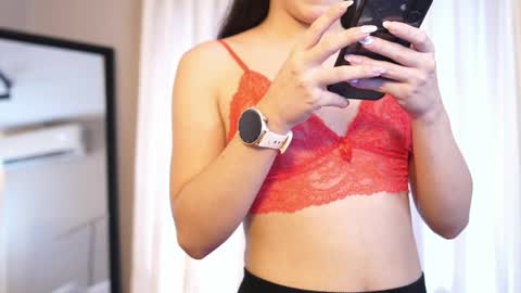 Ariaa online show from 04-30-26, 06:47