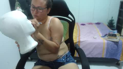 ...Ariana... online show from 11-13-25, 07:13