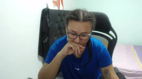 Snapshot of ariadna_6 chatting on 04-25-26, 05:10 ...Ariana... online show from 04-25-26, 05:10