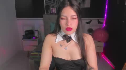 Ari online show from 12-21-25, 03:52