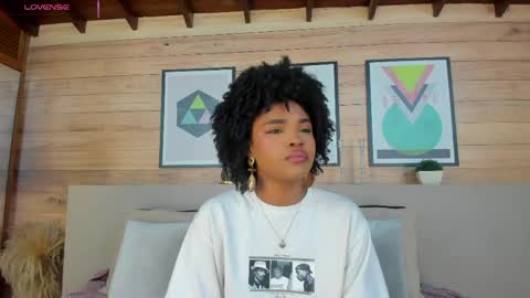 Snapshot of ariafoster chatting on 03-22-26, 03:32 Aria Foster online show from 03-22-26, 03:32