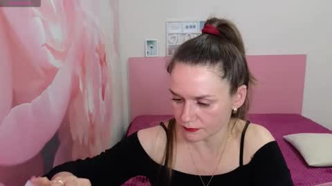 AriaGray online show from 11-29-25, 02:42