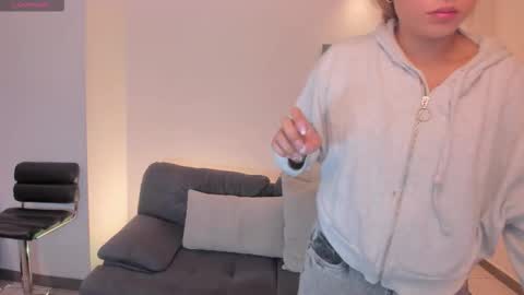 arialanne online show from 09-25-25, 11:36