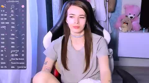 Ari online show from 09-17-25, 04:36