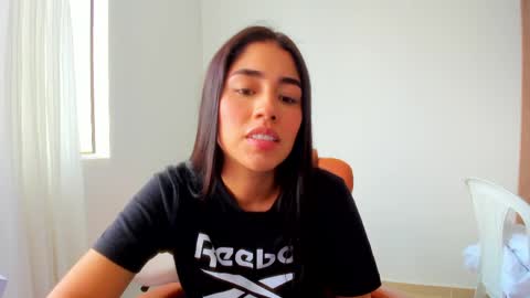 Snapshot of ariamontgomeryyy chatting on 04-28-26, 07:08 Aria Montgomery online show from 04-28-26, 07:08