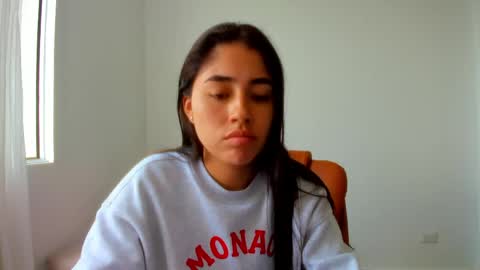 Snapshot of ariamontgomeryyy chatting on 04-29-26, 06:14 Aria Montgomery online show from 04-29-26, 06:14
