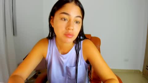 Snapshot of ariamontgomeryyy chatting on 05-04-26, 03:24 Aria Montgomery online show from 05-04-26, 03:24