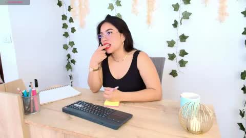 ariana_castillo__ online show from 05-05-26, 01:08
