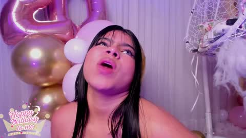 Snapshot of ariana_ceballos chatting on 12-29-24, 03:57 ARIANA online show from 12-29-24, 03:57