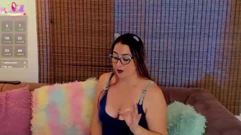 Ariana Cruz online show from 05-06-26, 04:45