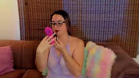 Ariana Cruz online show from 05-11-26, 12:44