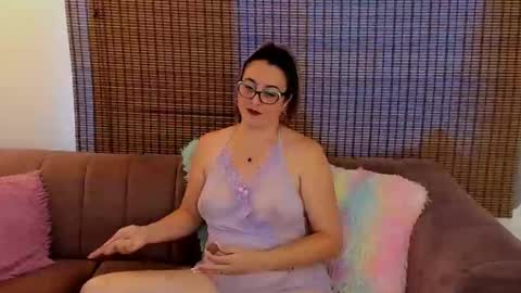 Ariana Cruz online show from 05-11-26, 02:45