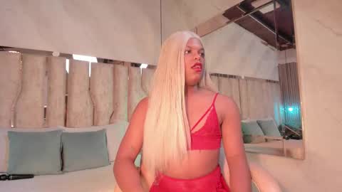 Snapshot of ariana_grande233 chatting on 03-04-26, 11:49 ariana_grande233 online show from 03-04-26, 11:49