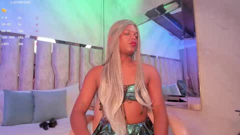 Snapshot of ariana_grande233 chatting on 03-24-26, 11:37 ariana_grande233 online show from 03-24-26, 11:37