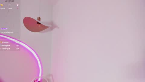 Ariana online show from 12-27-24, 10:23