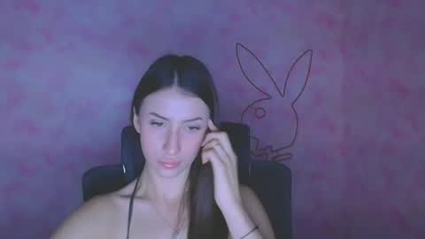 Ariana online show from 09-25-25, 05:33