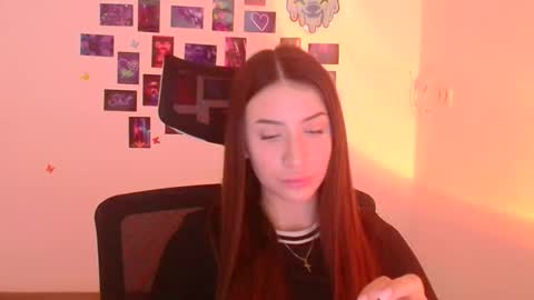 Ariana online show from 11-21-25, 07:07