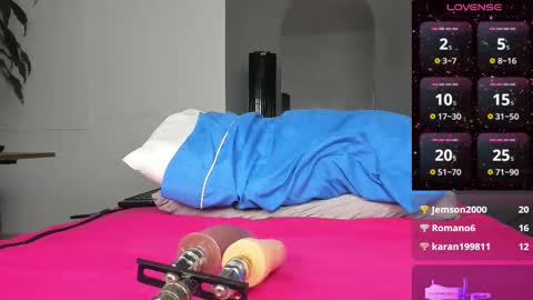 ariana_nix online show from 09-25-25, 07:50