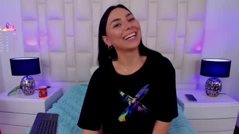 Snapshot of ariana_rouse_ chatting on 02-25-25, 06:31 ariana online show from 02-25-25, 06:31