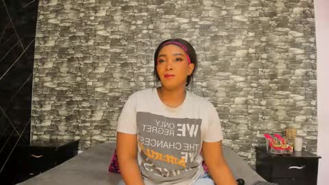 Snapshot of arianaablack chatting on 09-19-25, 12:17 Ariana online show from 09-19-25, 12:17