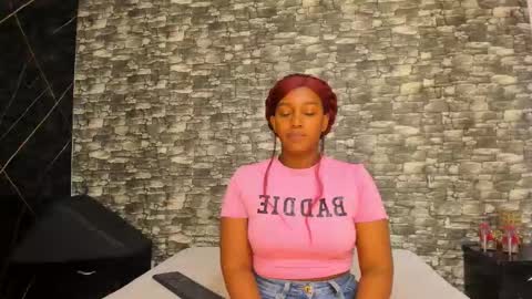 Snapshot of arianaablack chatting on 10-08-25, 11:52 Ariana online show from 10-08-25, 11:52