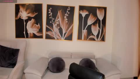 Ariana Bell online show from 04-04-26, 02:54