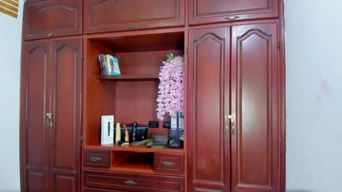 Snapshot of arianacontee chatting on 10-13-25, 07:36 Andrea online show from 10-13-25, 07:36