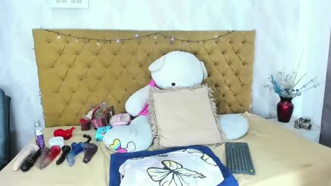 Ariana diosa online show from 01-29-25, 05:13