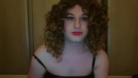 Snapshot of arianalopez98 chatting on 12-31-24, 10:34 Ariana 3 online show from 12-31-24, 10:34