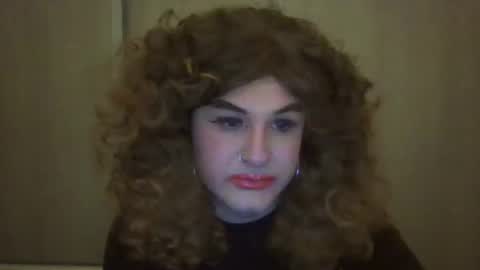 Snapshot of arianalopez98 chatting on 01-10-25, 10:36 Ariana 3 online show from 01-10-25, 10:36