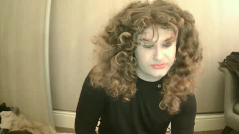 Snapshot of arianalopez98 chatting on 09-09-25, 04:50 Ariana 3 online show from 09-09-25, 04:50