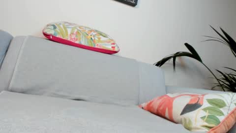 Ariana  Steven online show from 01-18-25, 11:32